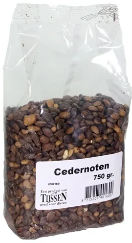 Cedernoten - 750 gr